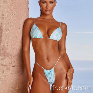 haut de bikini bleu bébé